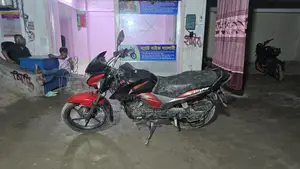 TVS Stryker সুপার ফ্রেশ 2017
