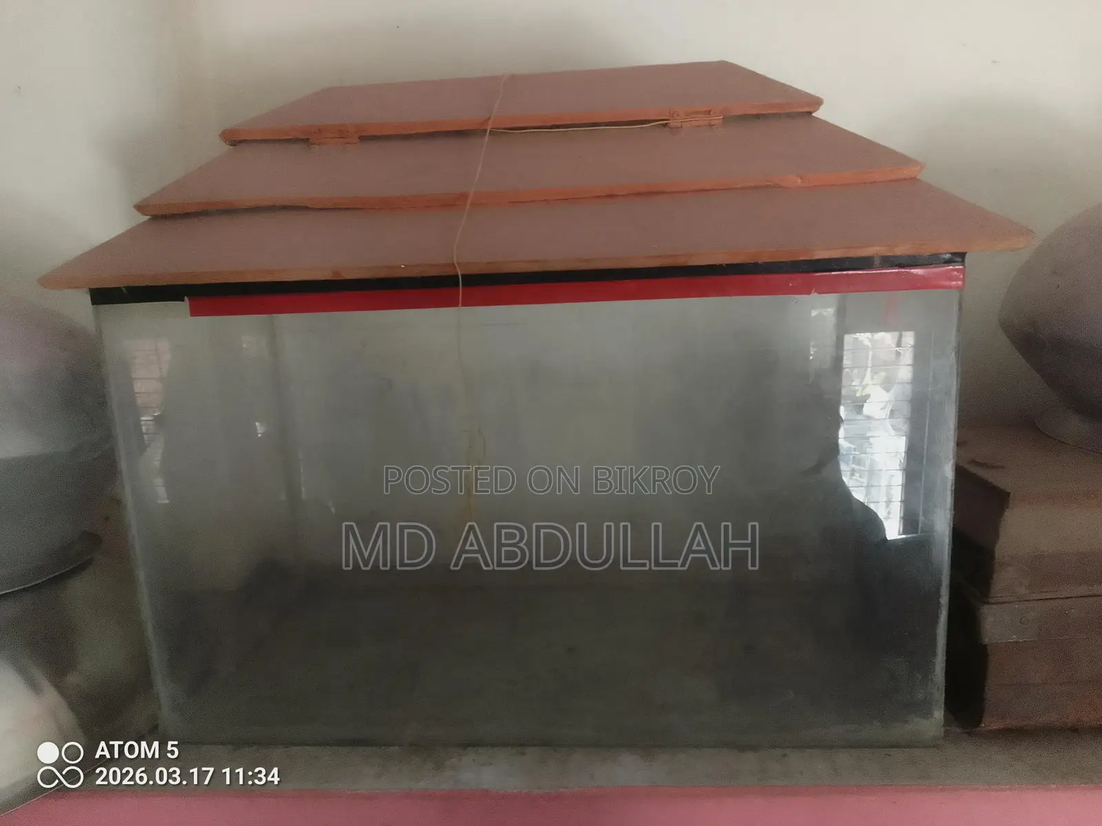 একটি এ্যাকুরিয়াম বিক্রয় করা হবে