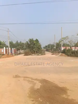 75" Feet Road 3 Katha Sector-14