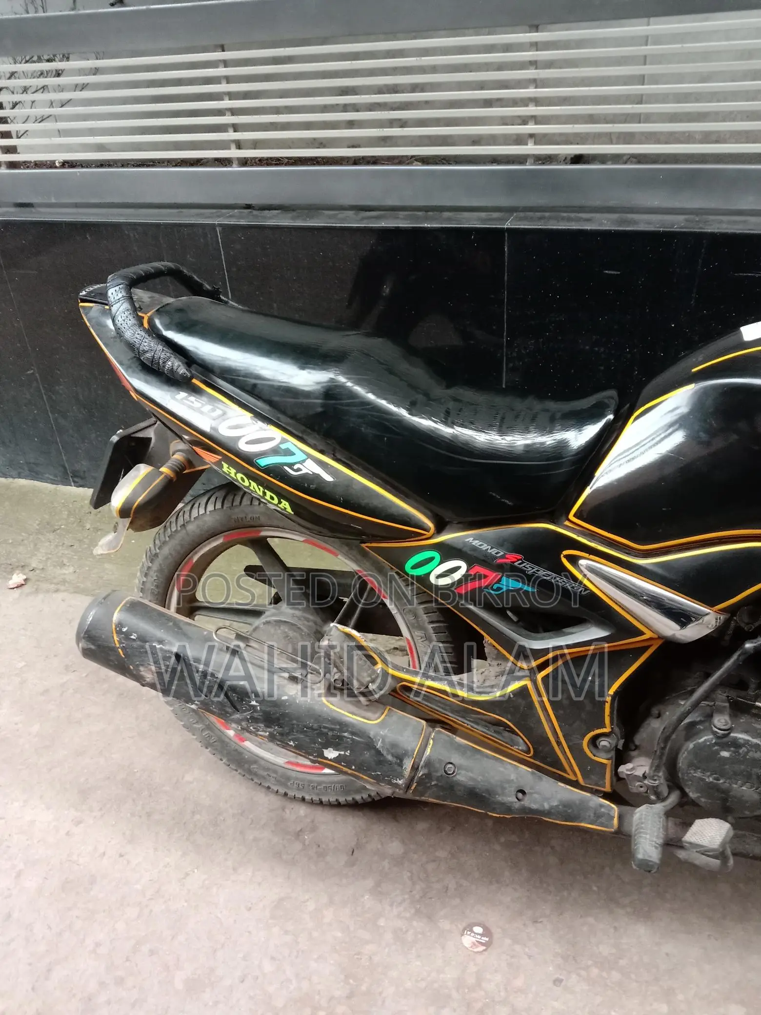 Honda Unicorn . 2015