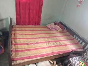 Korai Wood Bed 6x7 Feet