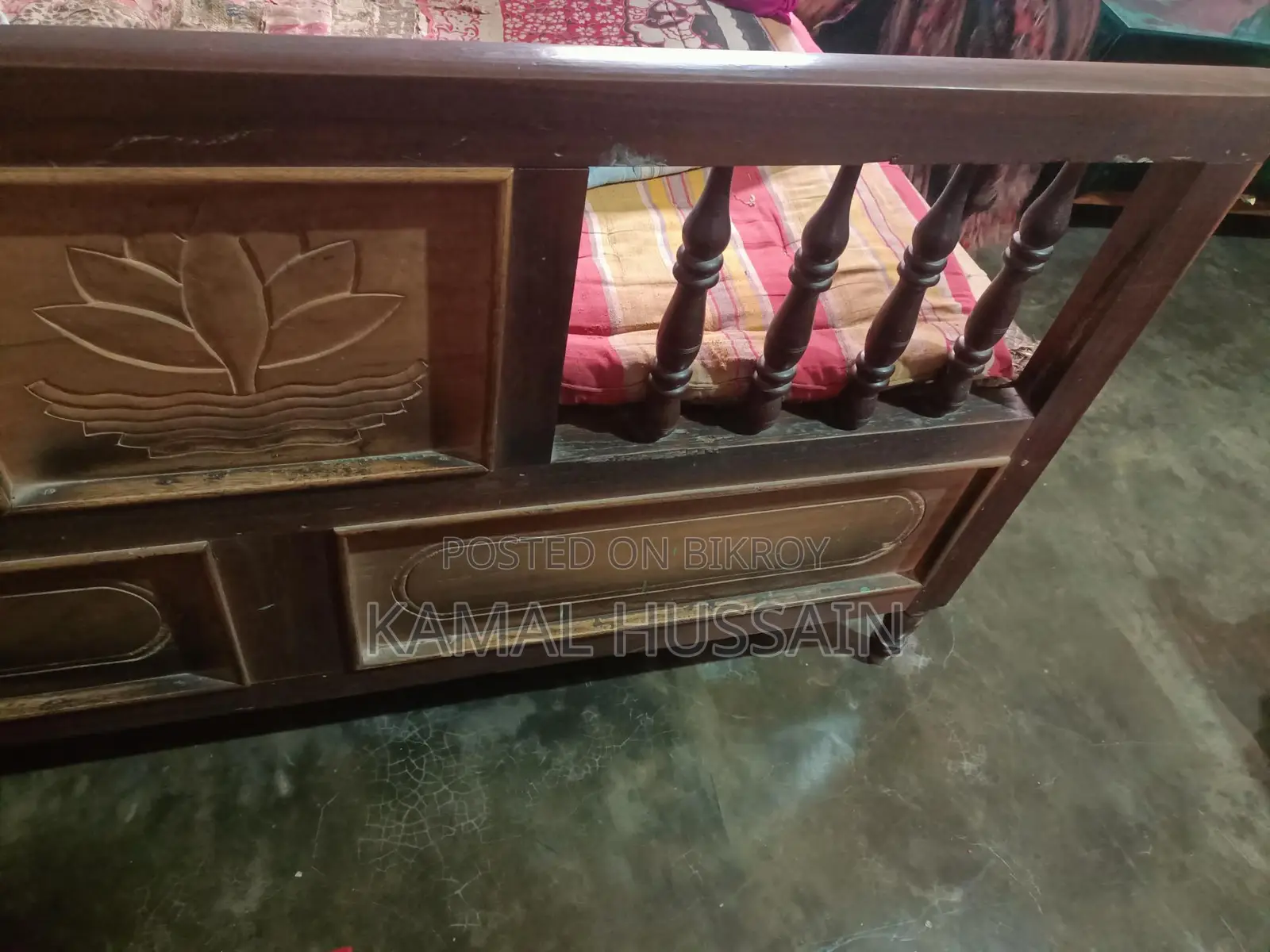 Korai Wood Bed 6x7 Feet