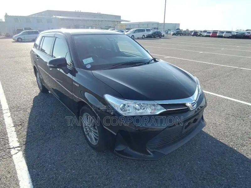 Toyota Fielder Hybrid EX 2020