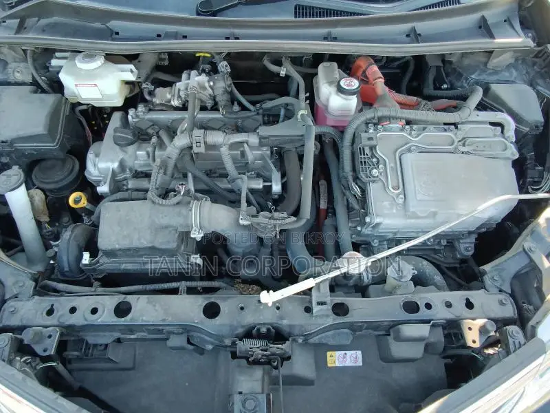 Toyota Fielder Hybrid EX 2020