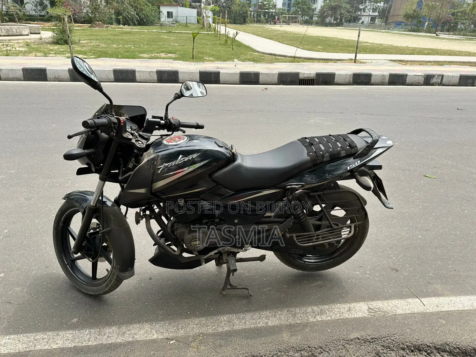 Bajaj Pulsar 150 . 2017
