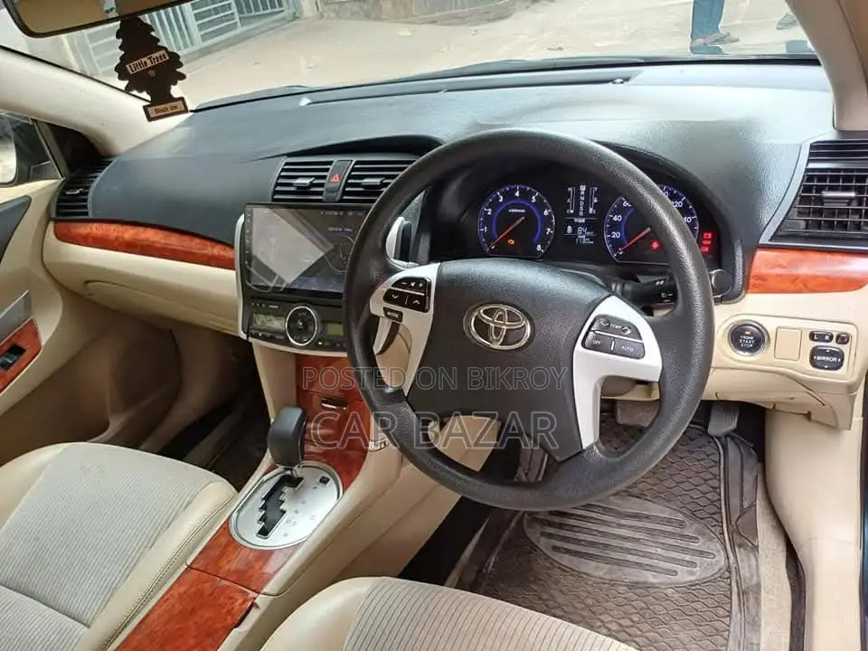 Toyota Premio 1.5 FWD 2016 Blue