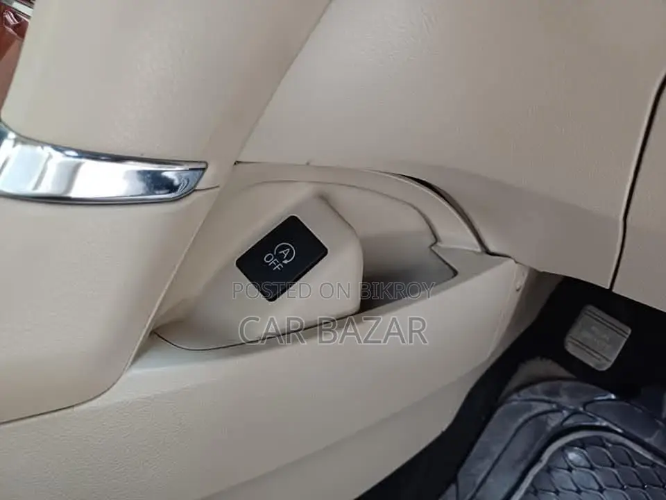 Toyota Premio 1.5 FWD 2016 Blue