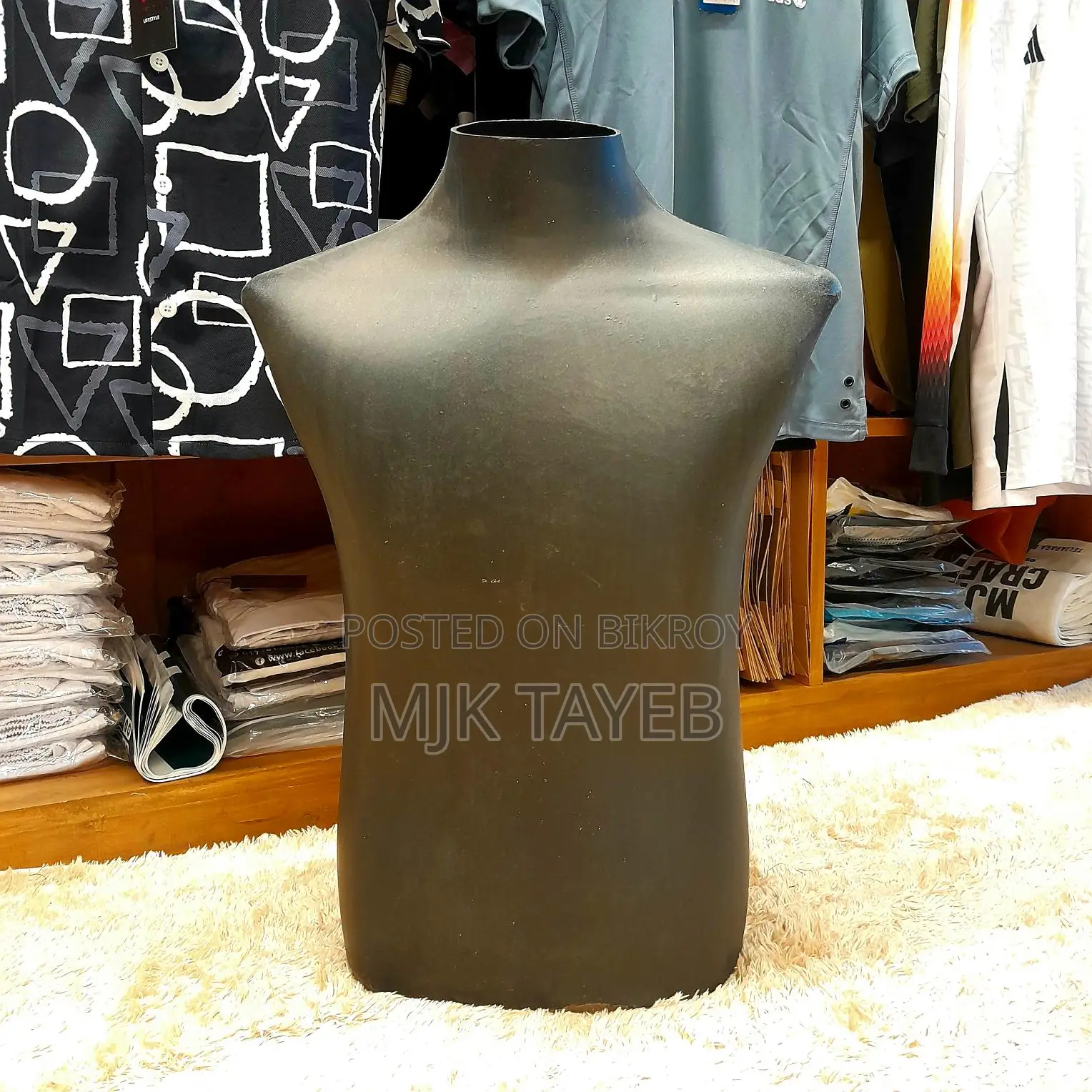 Clothing Mannequin / Showroom Doll