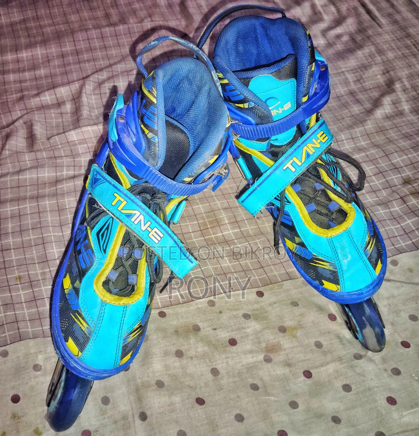 Skating Shoes for Sale
