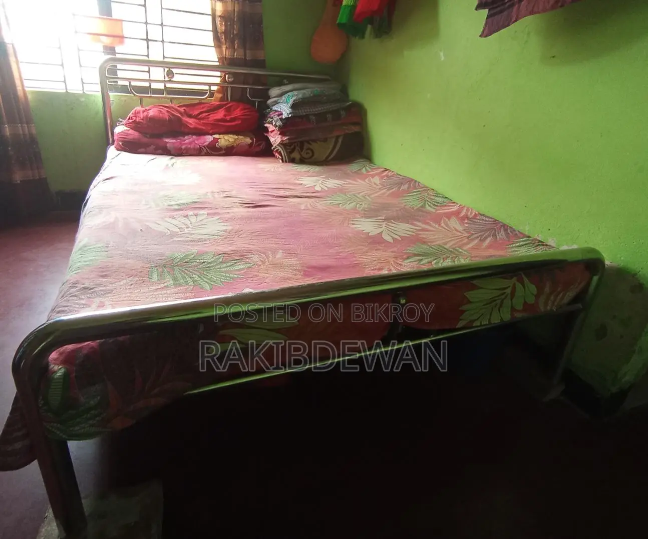 Strong Steel Bed