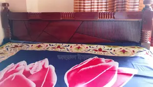 ২ টি খাট বিক্রি হবে