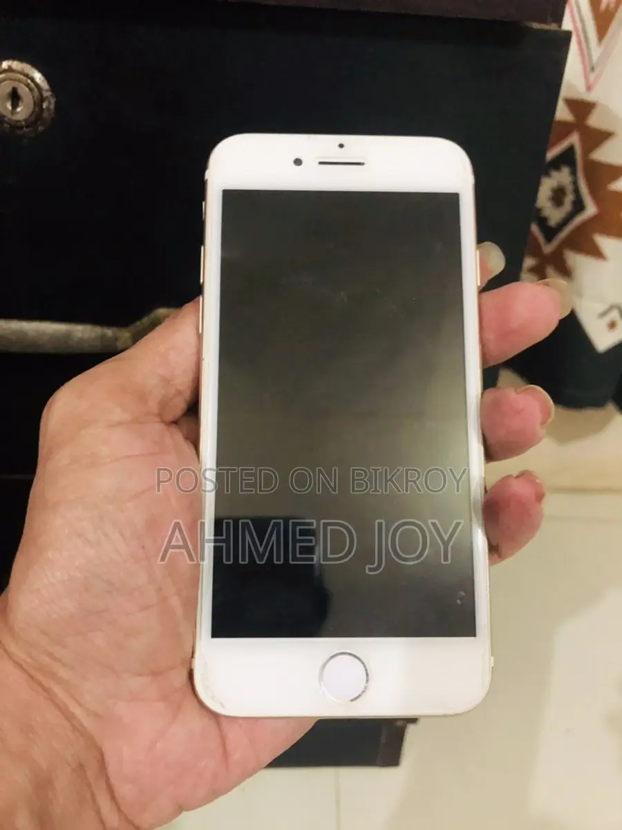 Apple iPhone 7 (Used)