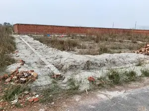 Urgent South Facing Block-P, 5 Katha Plot Sale