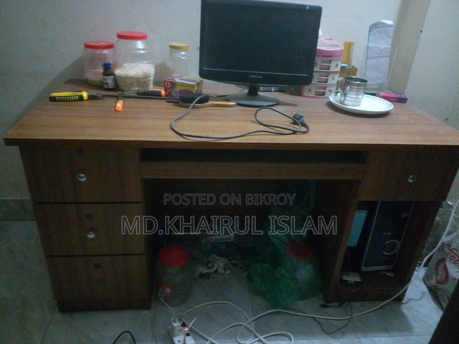 Melamine Board Table for Sale