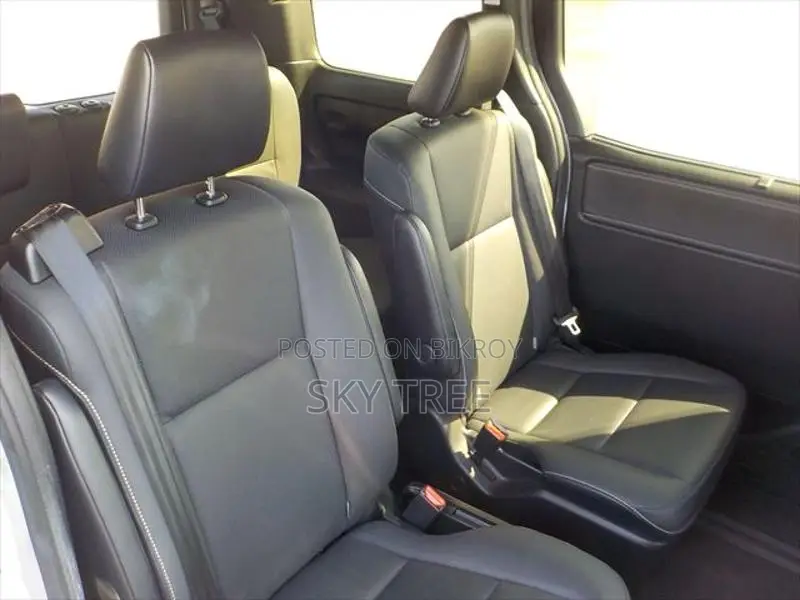 Toyota Esquire Gi Pack. 2020