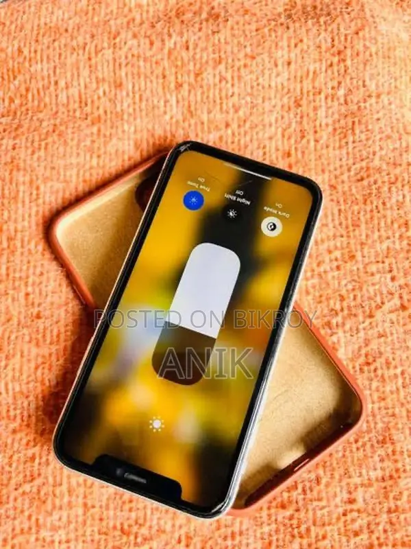 Apple iPhone 11, (Used)