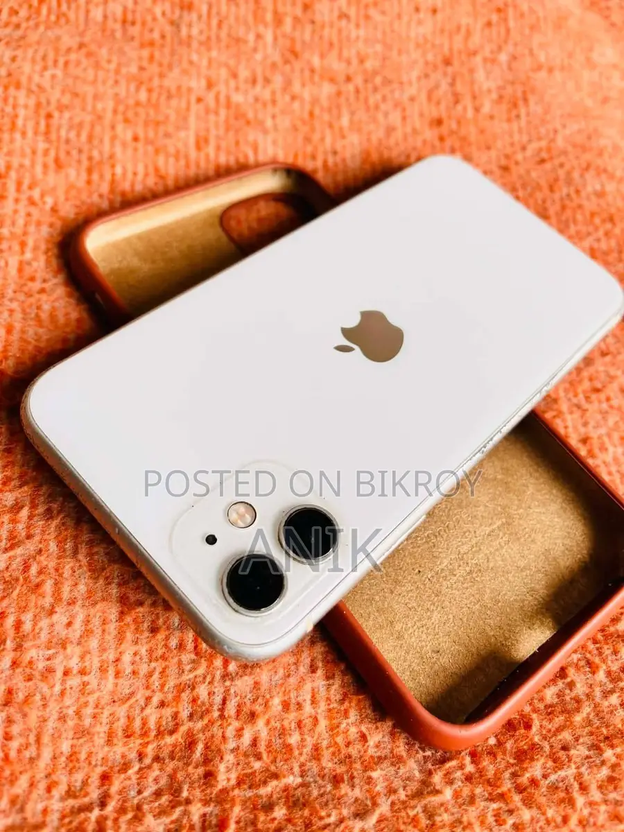 Apple iPhone 11, (Used)