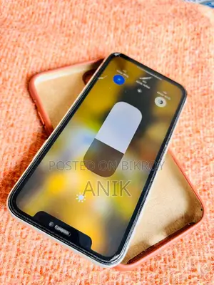Apple iPhone 11, (Used)