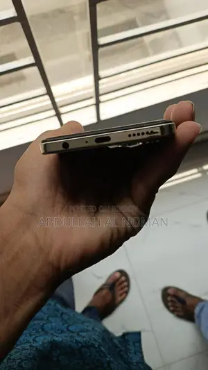 Tecno Spark 20 Pro+ 8+8/256 (Used)