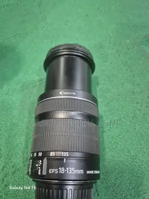 Canon 18-135mm STM Lens 1:3.5-5.6
