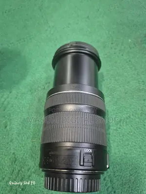 Canon 18 135 mm stm lens 1:3.5_5.6