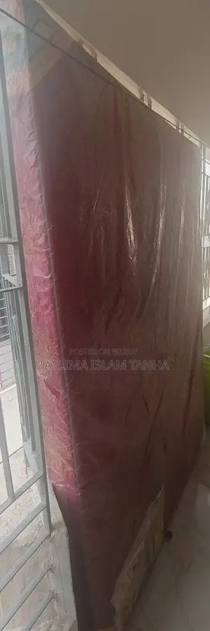 ম্যাট্রেস