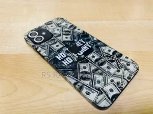 Apple iPhone 12 (Used)