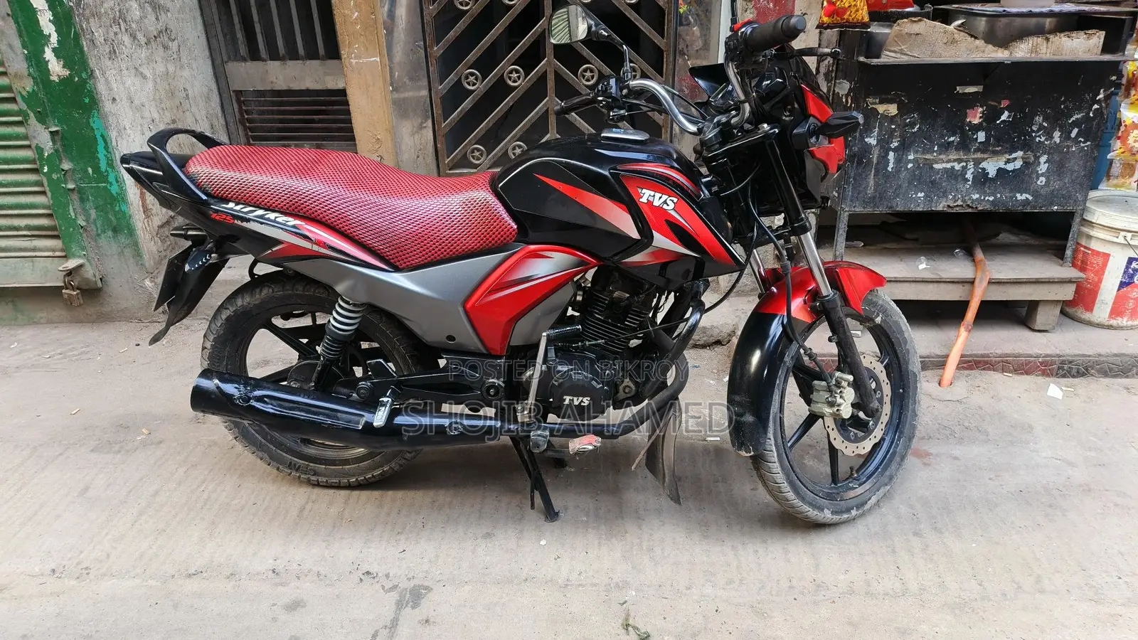TVS Stryker . 2019
