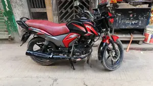 TVS Stryker . 2019