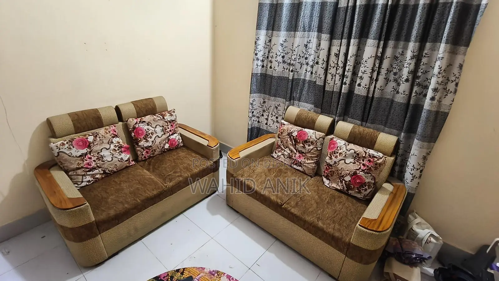 5 Seat Sofa with Big Round Tea Table