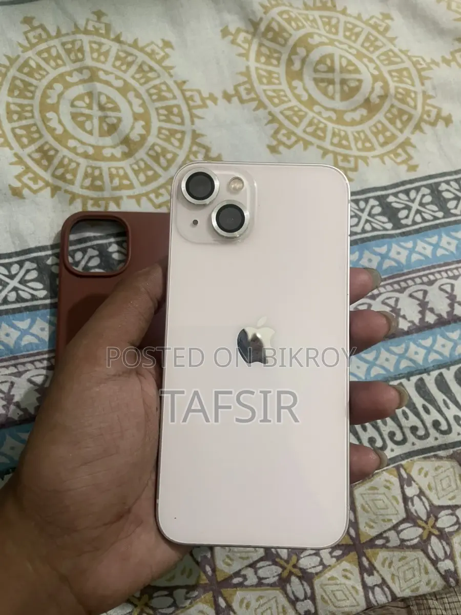 Apple iPhone 13 (Used)