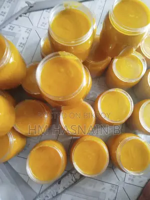 হাতে তৈরি দানাদার খাঁটি গাওয়া ঘি