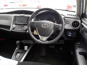 Toyota Fielder Ex 2020