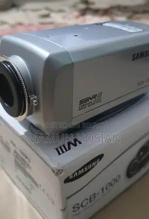 Samsung SCB-1000 Day-Night CCTV Camera