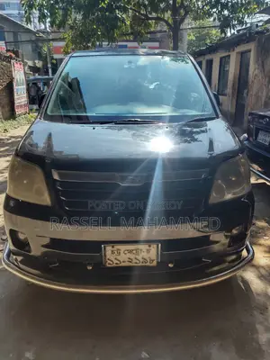 Toyota Noah 2002