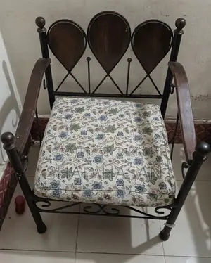 জরুরী সোফা বিক্রয়