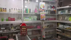 কসমেটিক্স দোকানর ডেকোরেশন