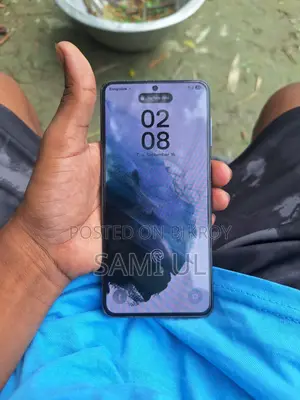 Samsung Galaxy S21 (Used)