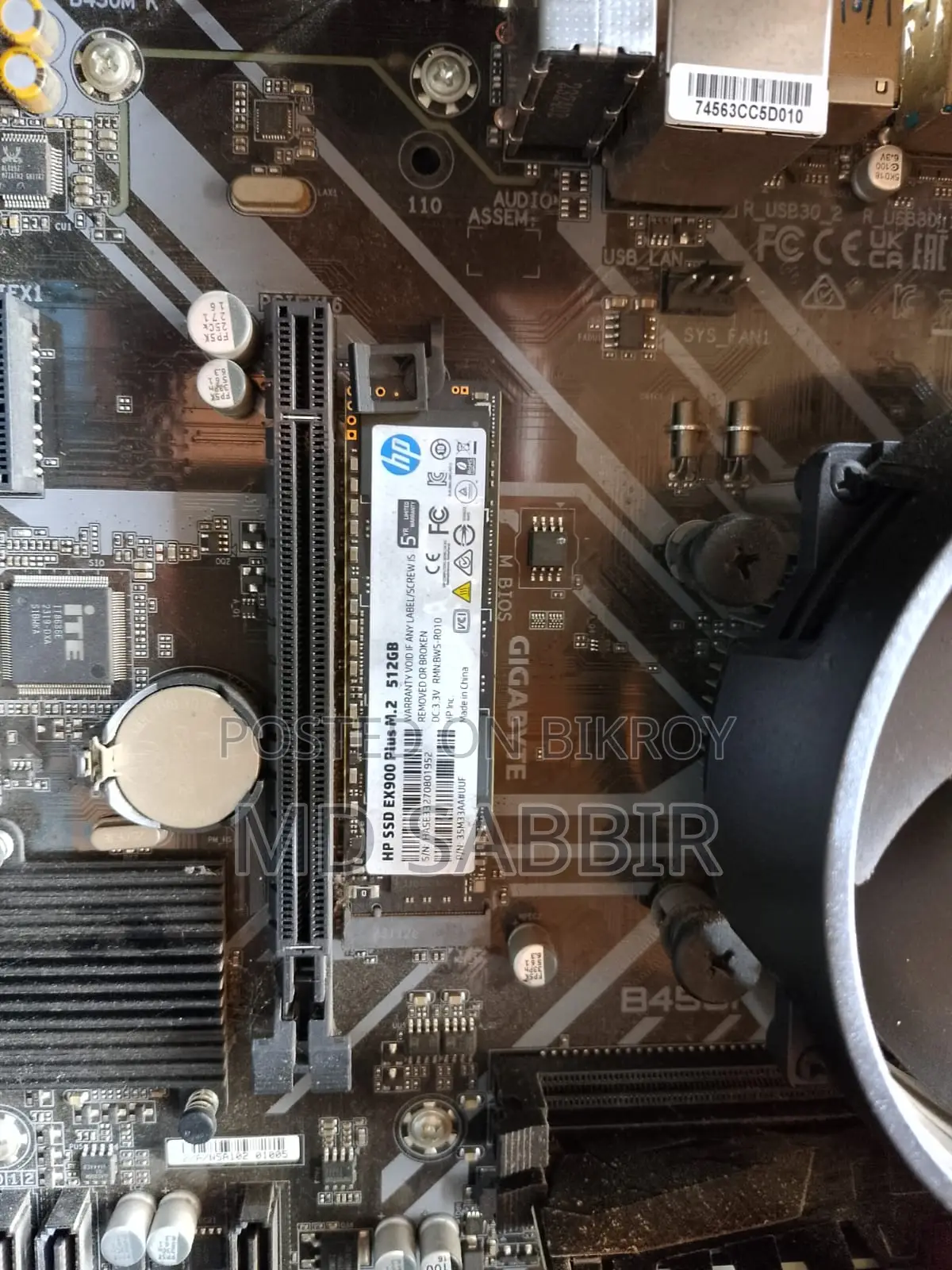 Desktop computer