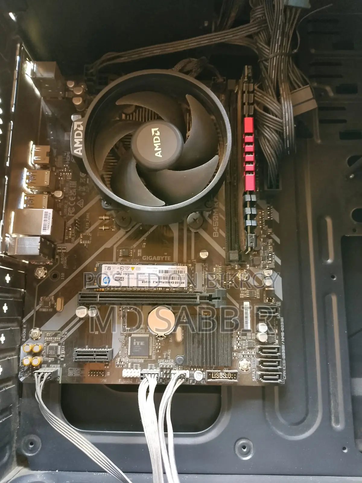 Desktop computer