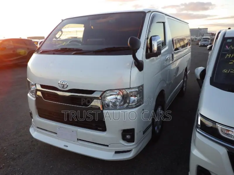 Toyota Hiace DARKPRIME POWER DOOR 2022