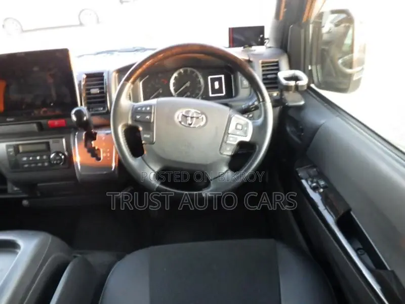 Toyota Hiace DARKPRIME POWER DOOR 2022