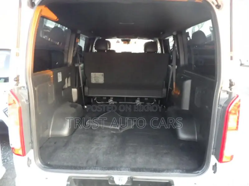 Toyota Hiace DARKPRIME POWER DOOR 2022