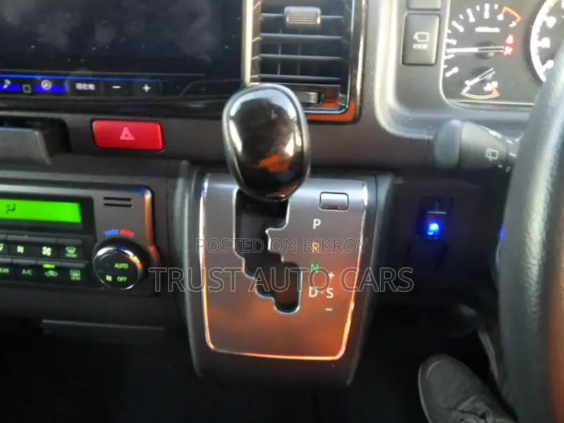 Toyota Hiace DARKPRIME POWER DOOR 2022