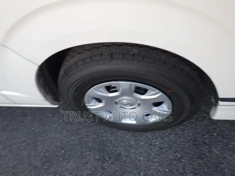 Toyota Hiace DARKPRIME POWER DOOR 2022