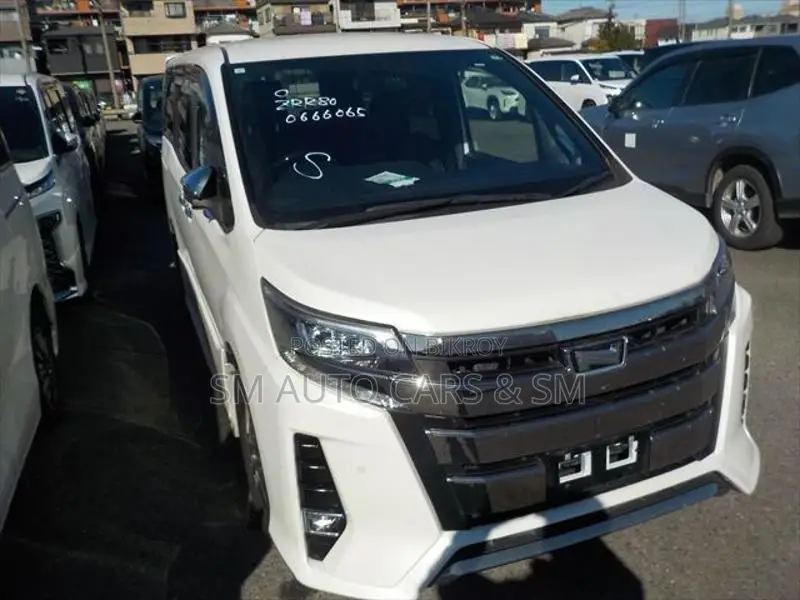 Toyota Noah Non Hybrid WXB Pearl 2021