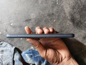 Motorola E32s (Used)