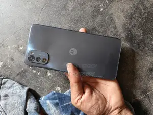 Motorola E32s (Used)