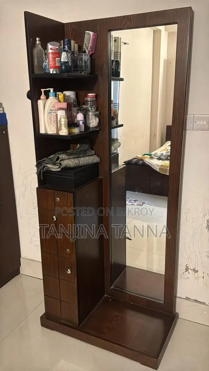 কানাডিয়ান ওক কাঠের ড্রেসিং টেবিল
