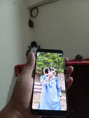 Google Pixel 3 . (Used)